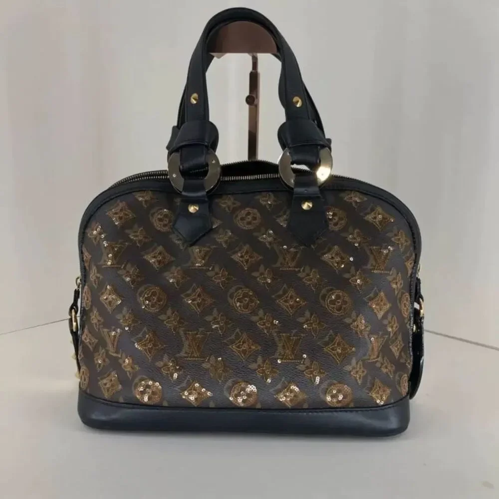 Louis Vuitton Women Pre-Loved Bag Very Good Condition